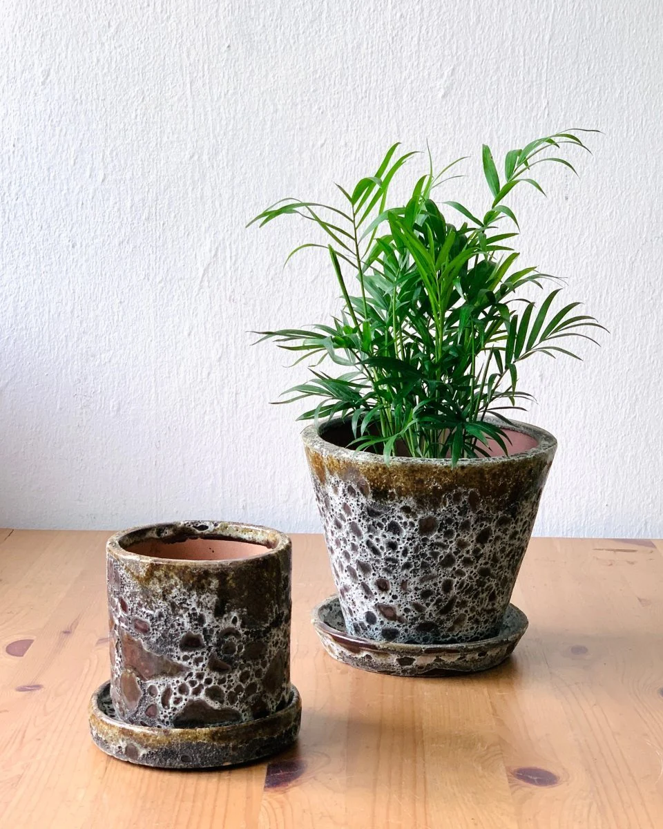 Brown Moon Pot in Cylinder - Image 3