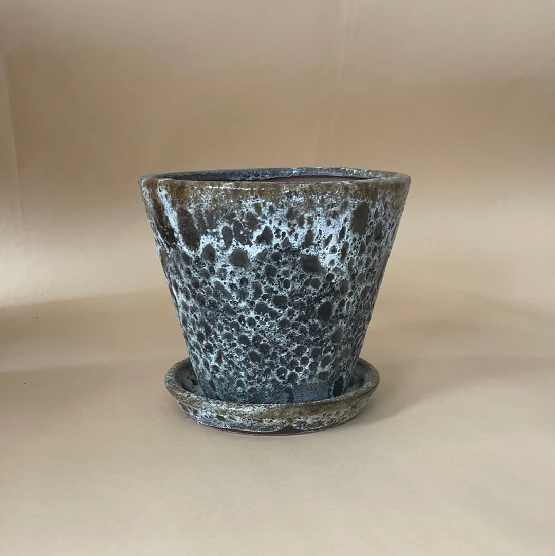 Brown Moon Pot in V-shape - Image 4