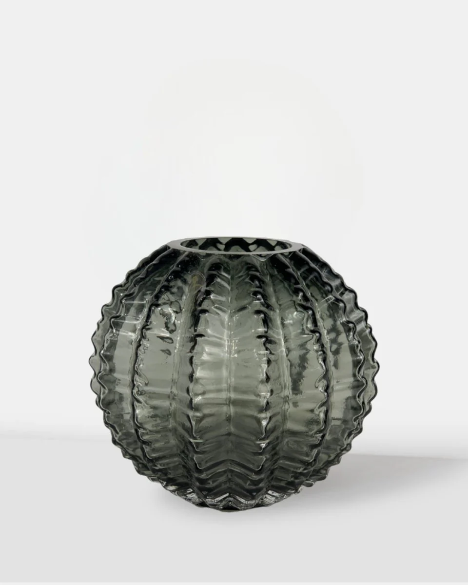 Charcoal Chic Vase - Image 5