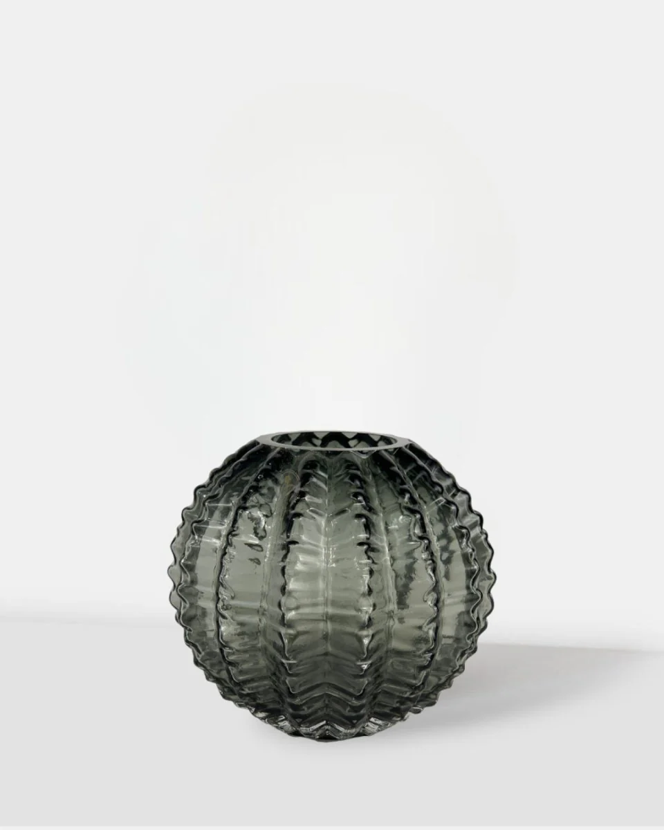 Charcoal Chic Vase - Image 6