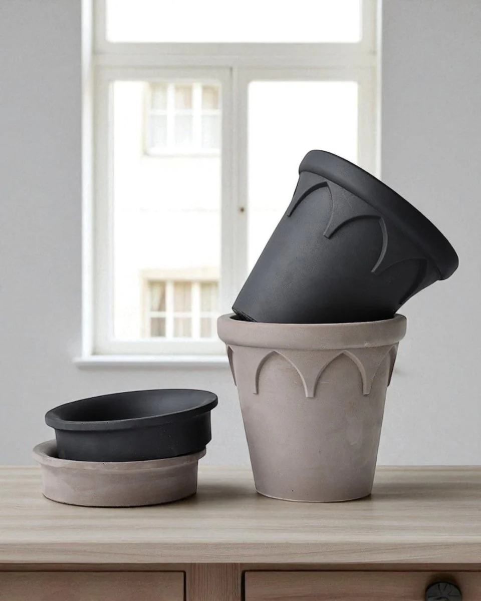 Crown Planter - Image 2