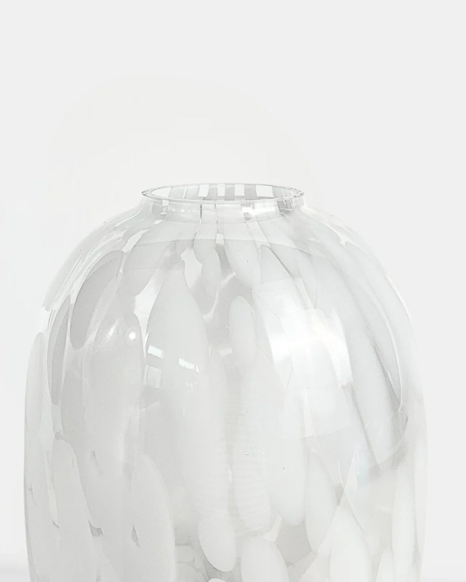 Crystal Clarity Vase - Image 4