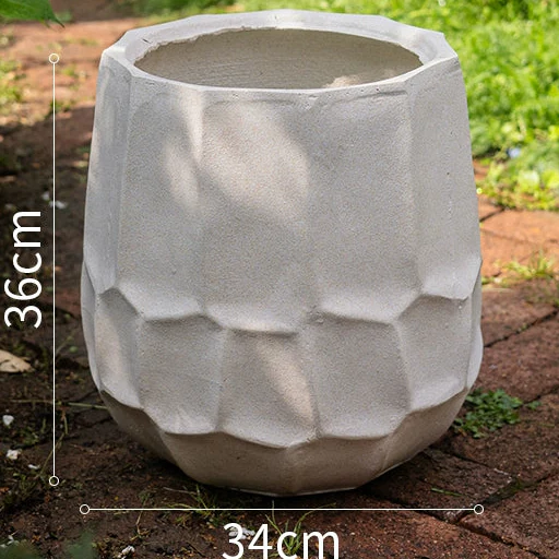 Eina Planter - Image 10