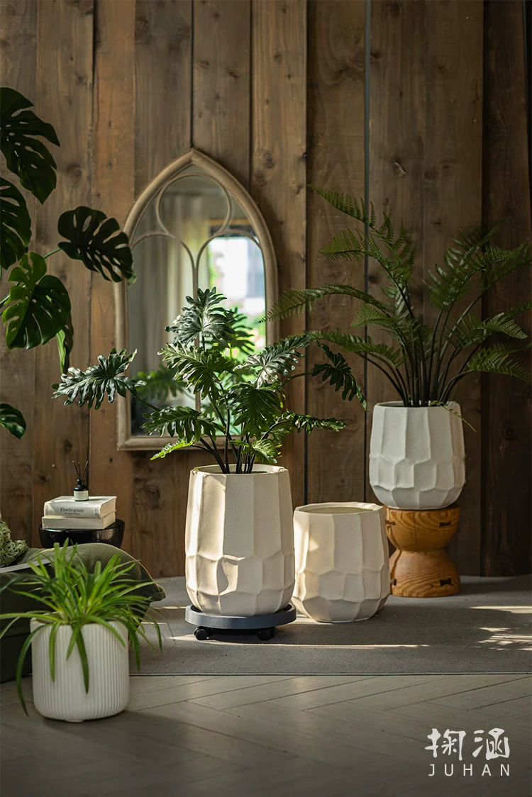 Eina Planter - Image 6