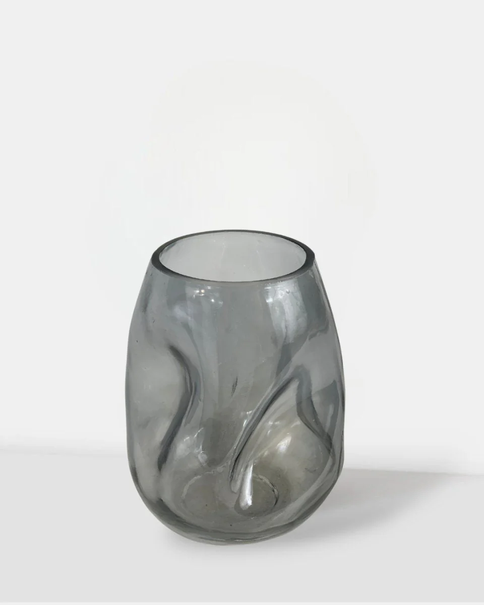 Gleaming Mercury Vase - Image 5