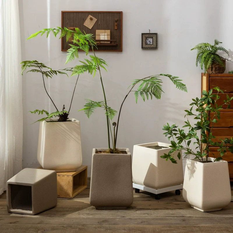 Naro Planter - Large - Image 4