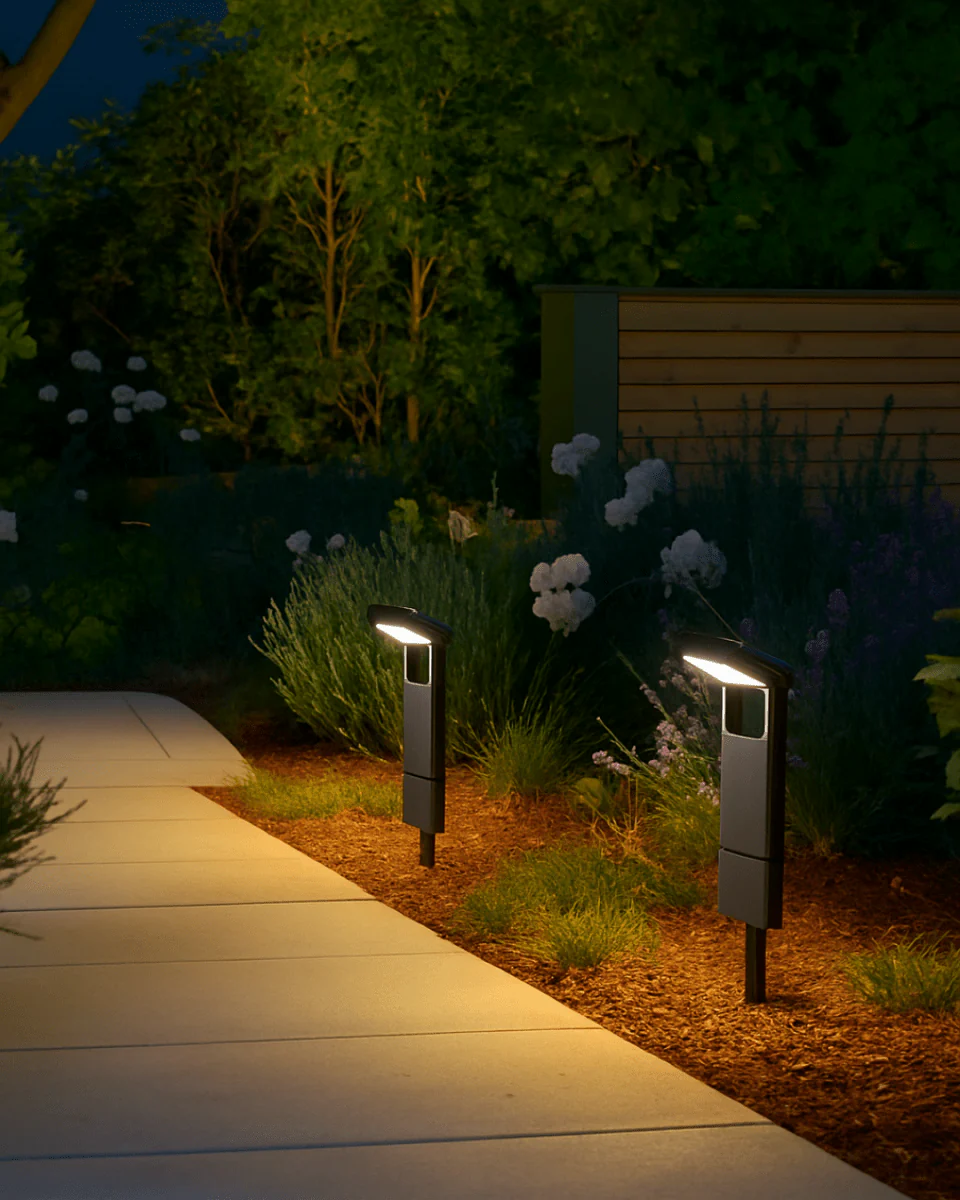 Plinth Solar Garden Light