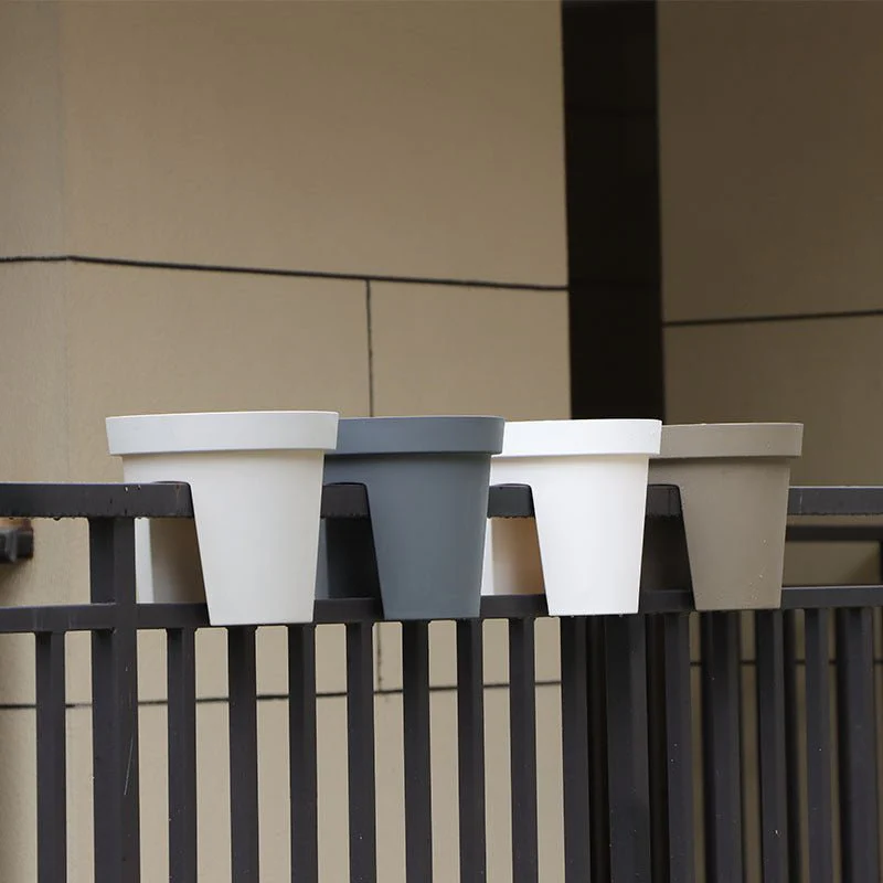 Rail Pot